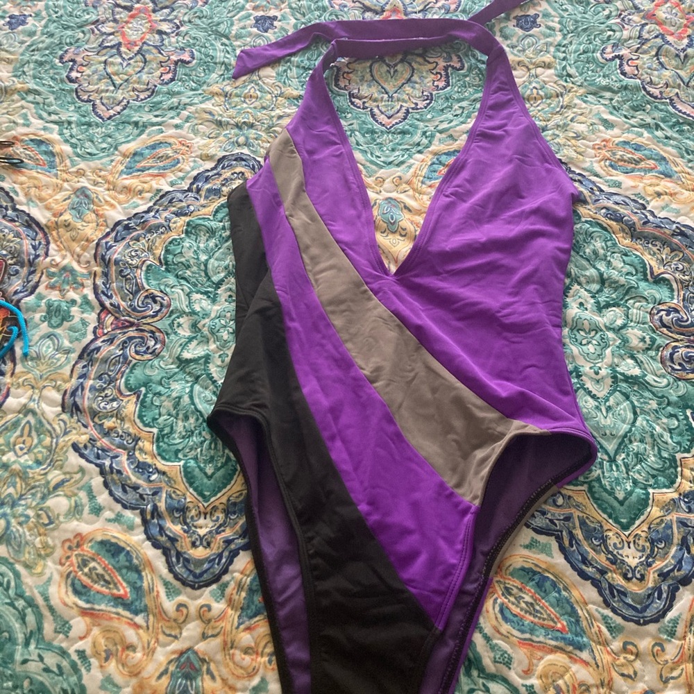 Brand new swim suit